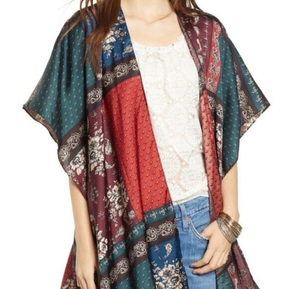 Free People Kimono Mon Cheri Silky Satin Floral Paisley Patchwork One Size Boho - Picture 4 of 12
